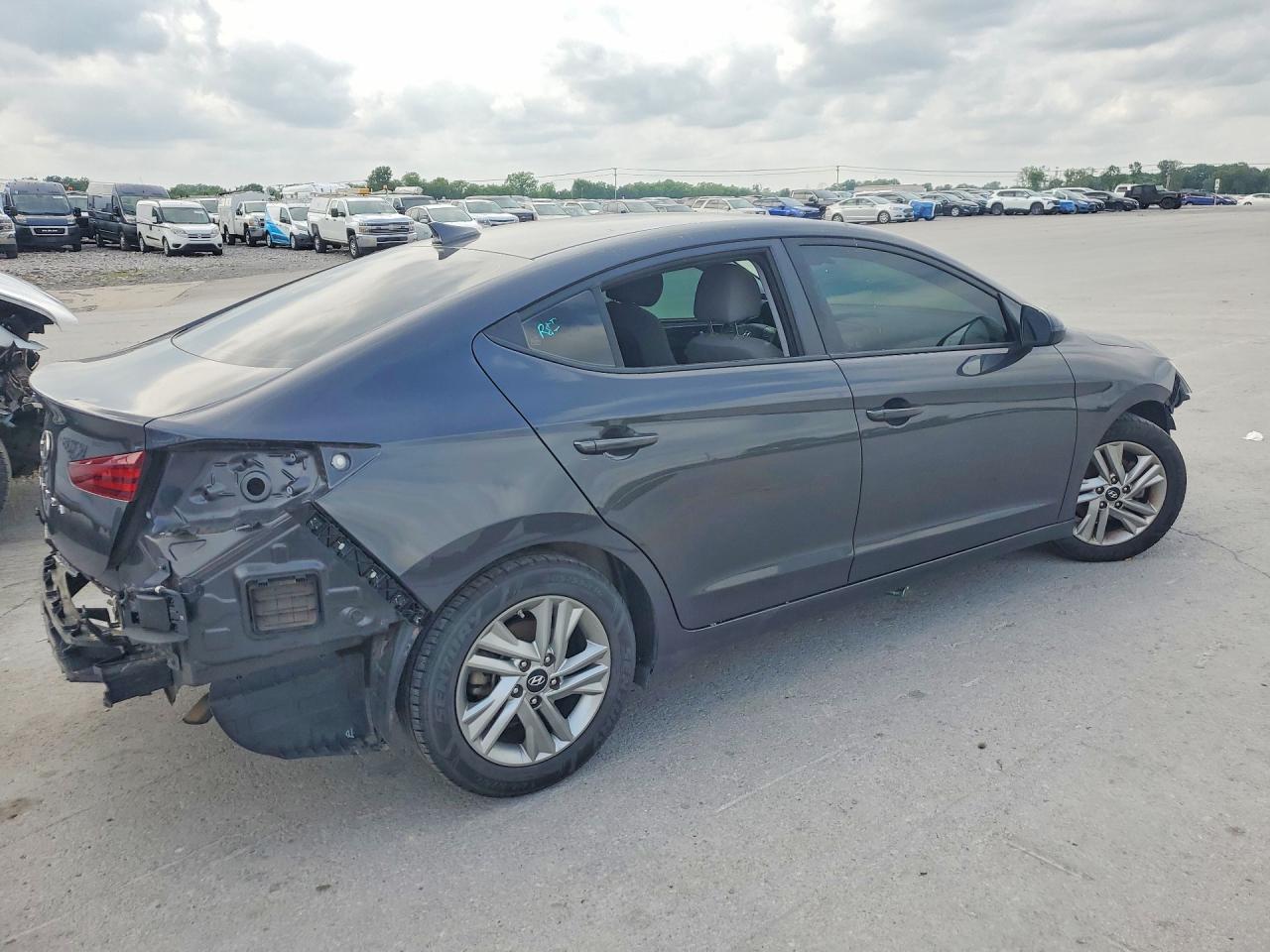 2020 Hyundai Elantra Sel - Image 3