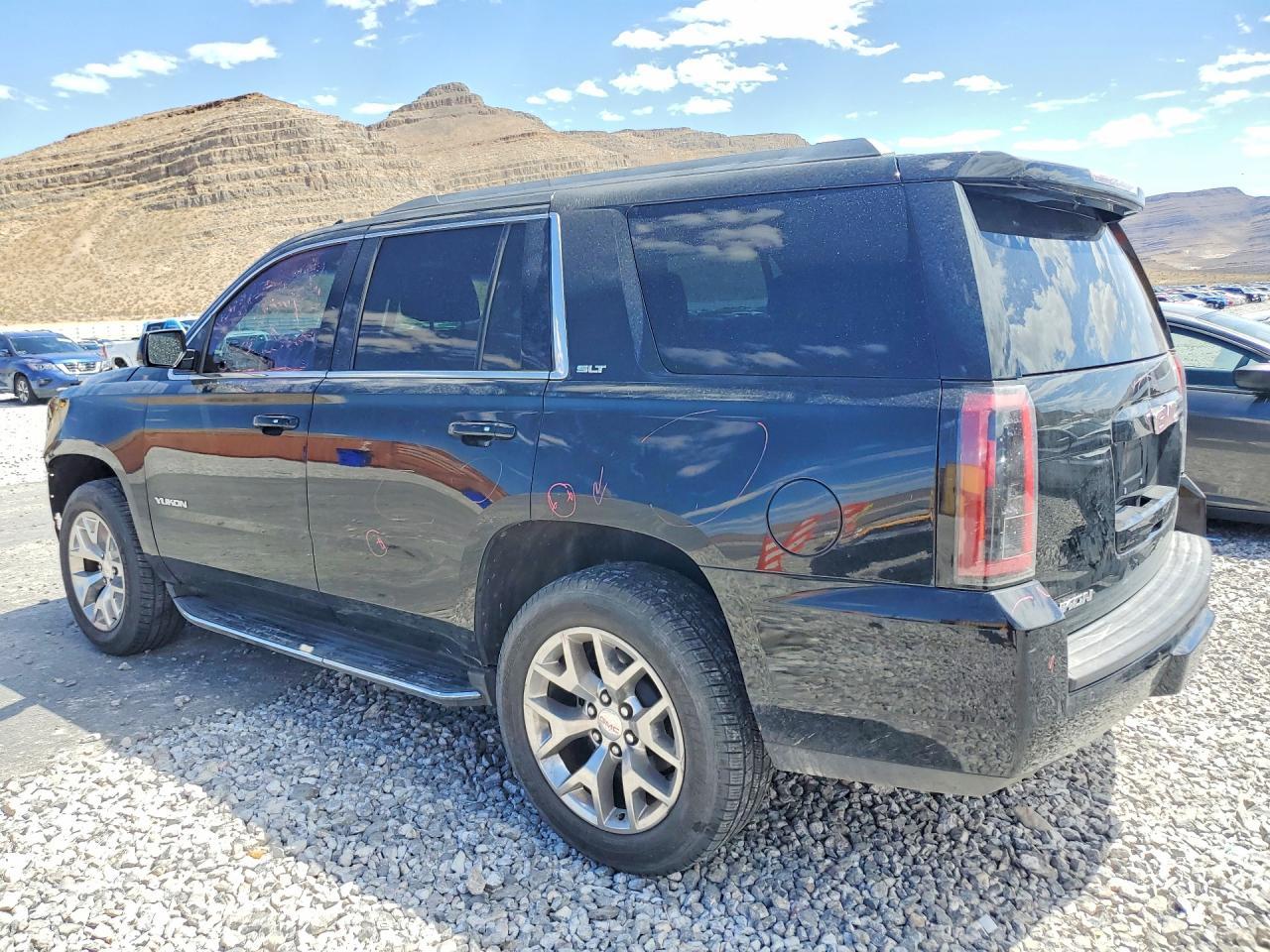 2015 GMC Yukon Slt - Фото 2