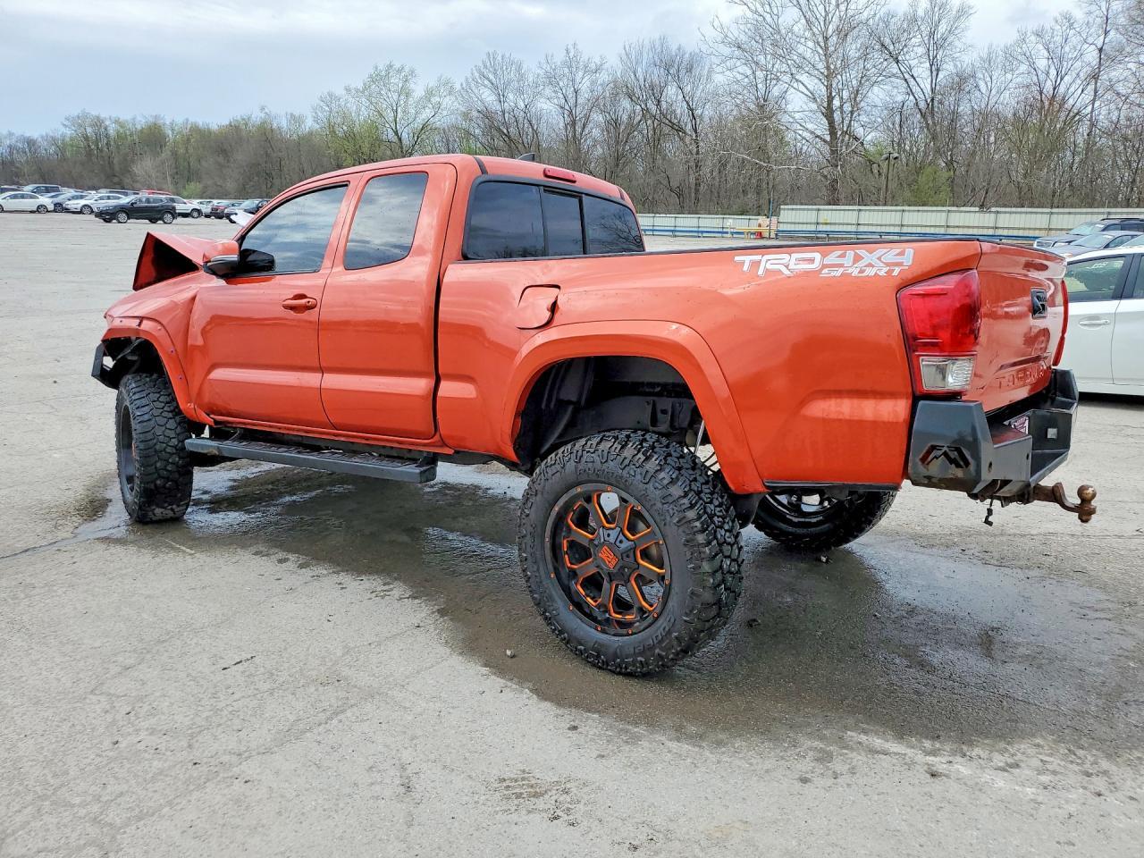 2016 Toyota Tacoma Trd Sport - Image 2