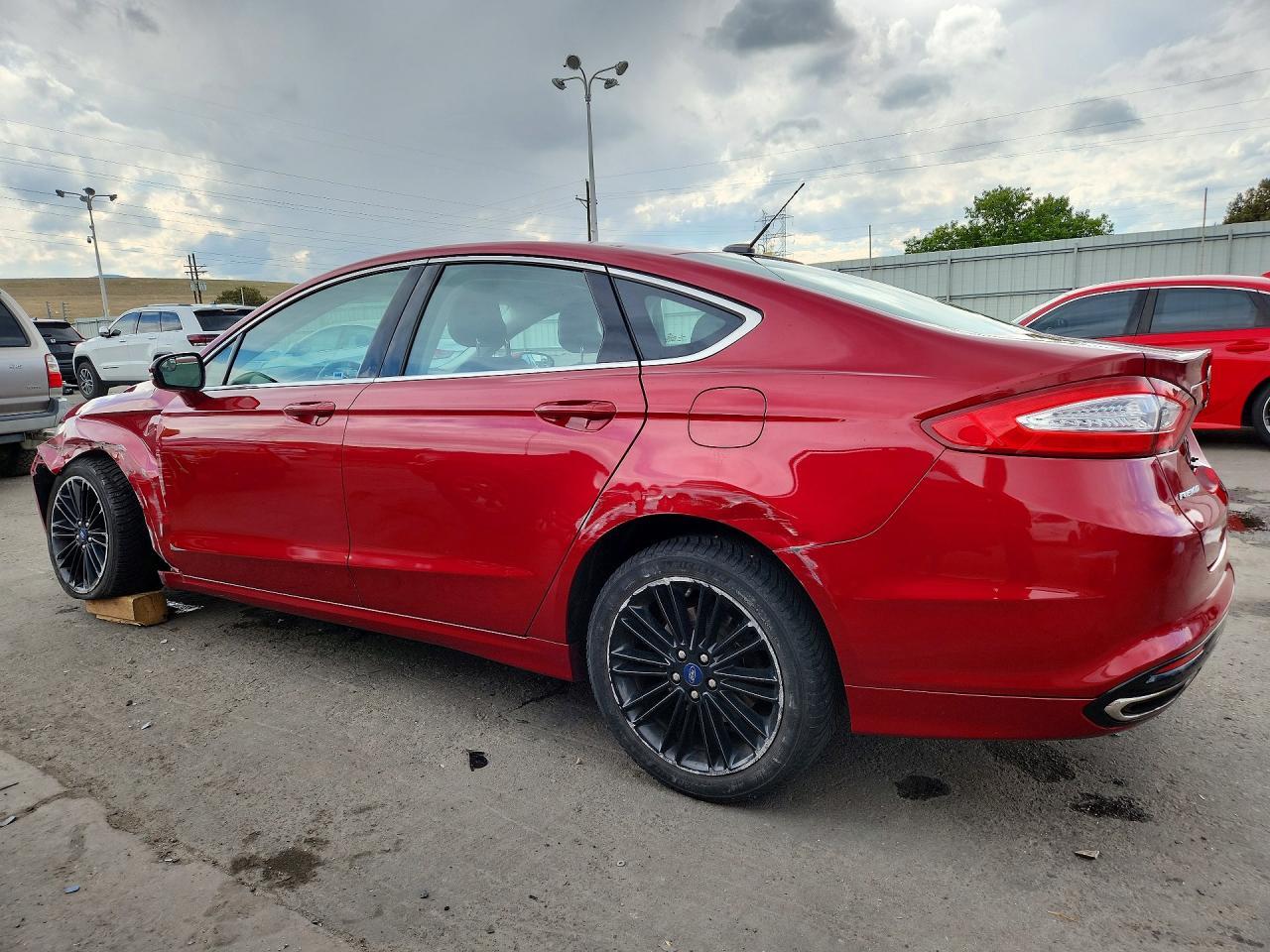 2014 Ford Fusion Se - Фото 2