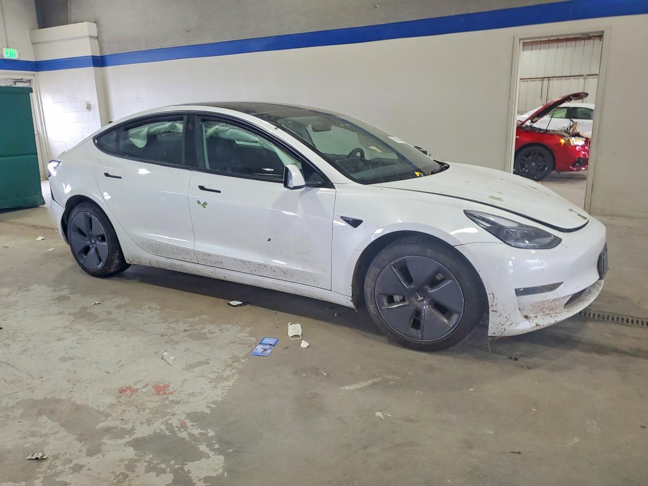 2023 Tesla Model 3 - Image 4