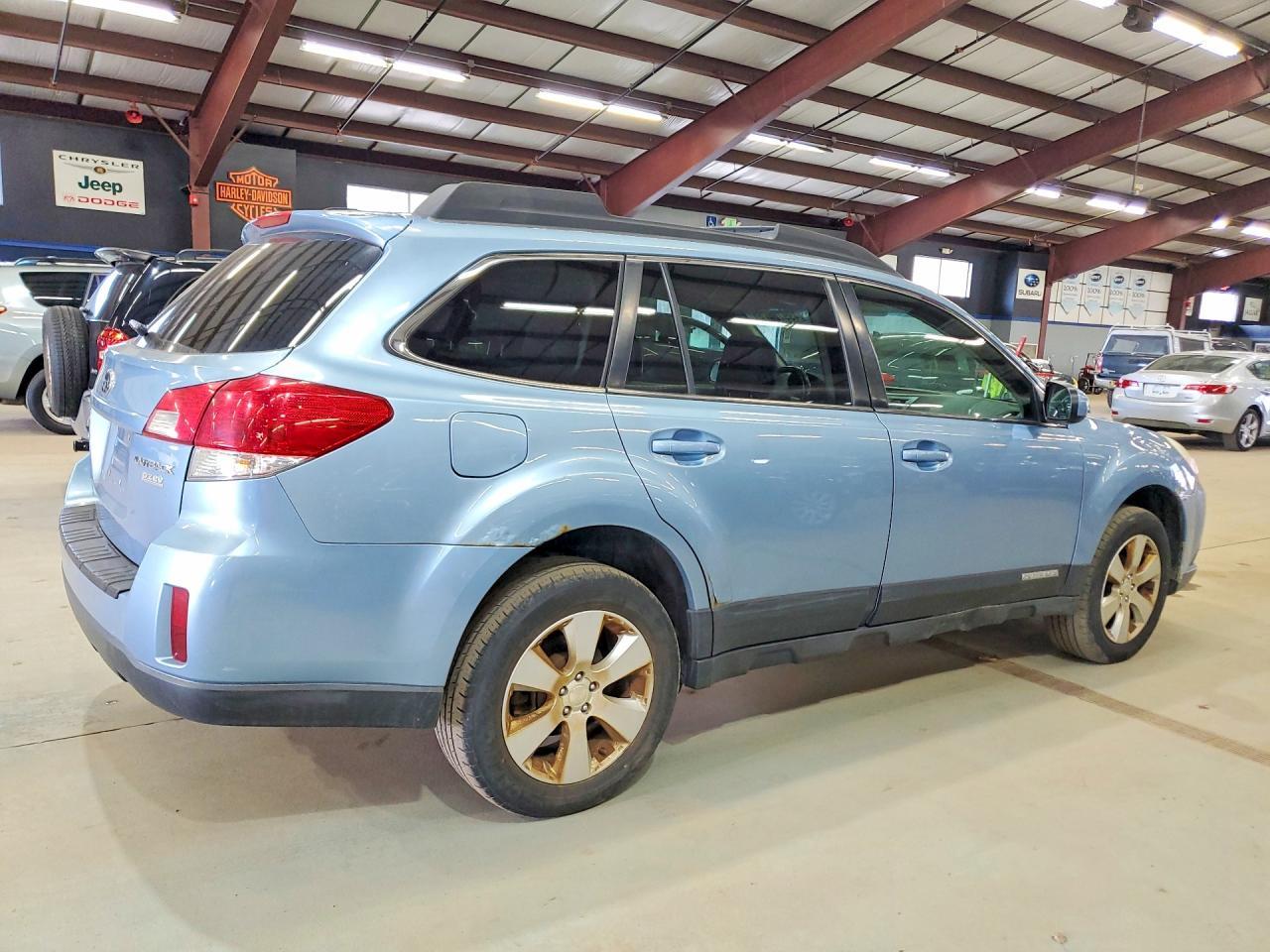 2010 Subaru Outback 2.5I Limited - Фото 3