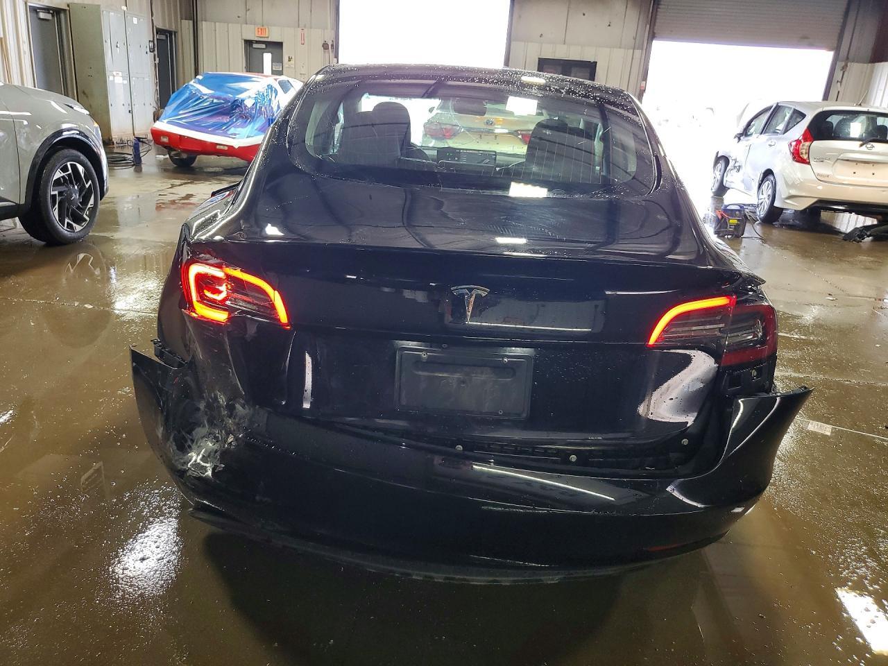 2019 Tesla Model 3 - Фото 6