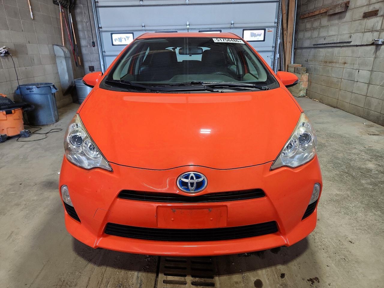2014 Toyota Prius C Two - Image 5