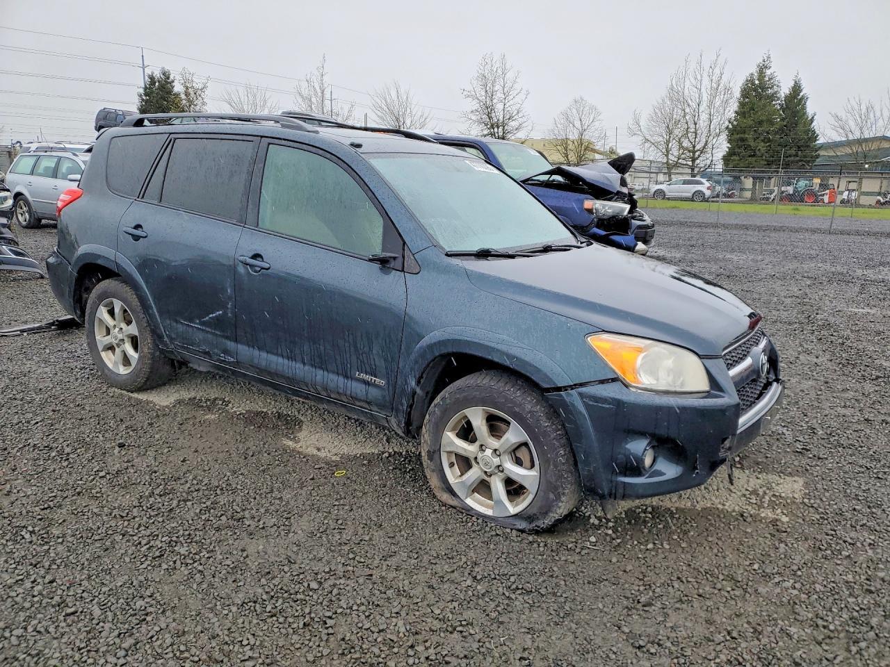 2010 Toyota Rav4 Limited - Image 4