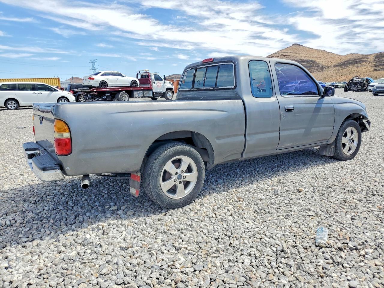 1996 Toyota Tacoma Xtracab - Image 3