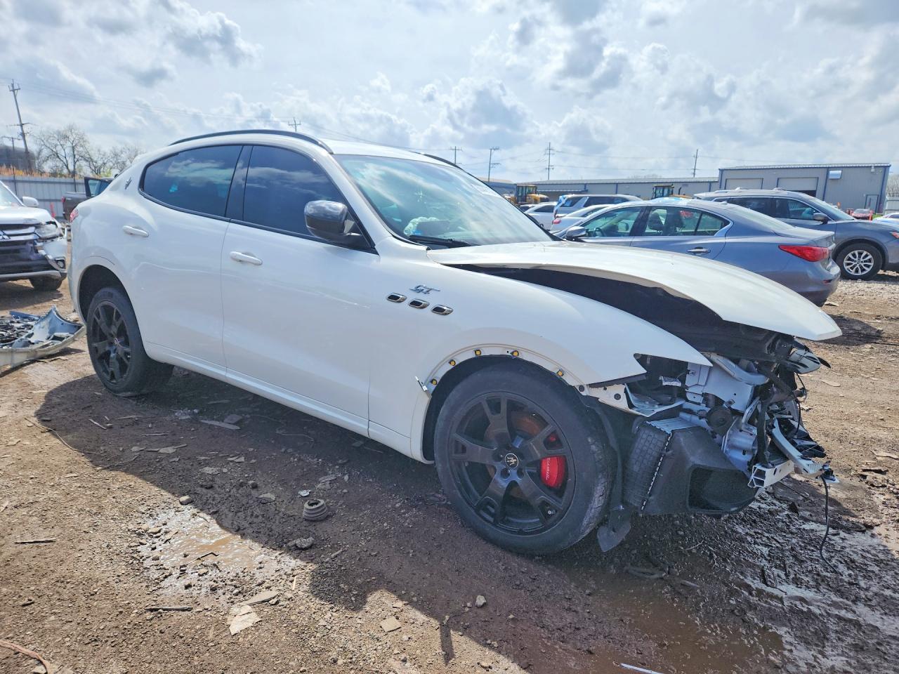 2022 Maserati Levante Base - Фото 4