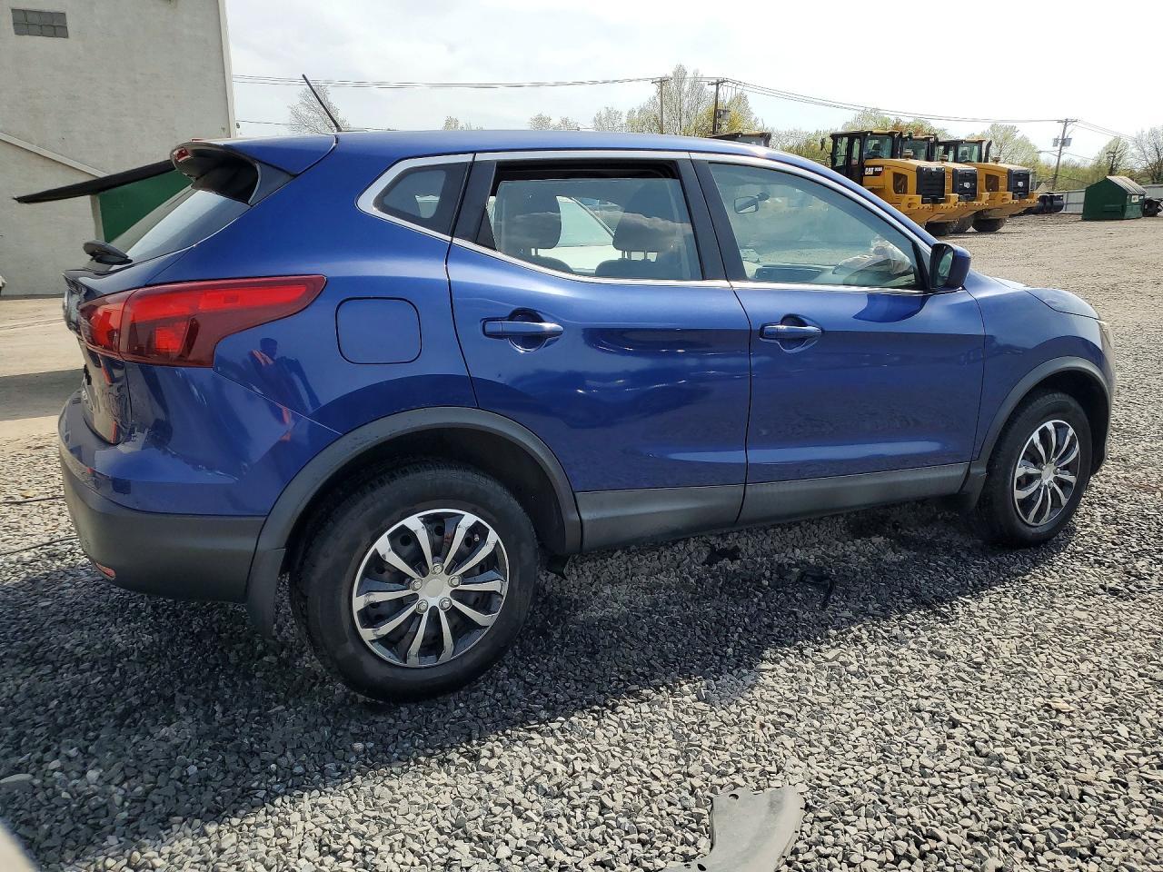 2019 Nissan Rogue Sport S - Фото 3