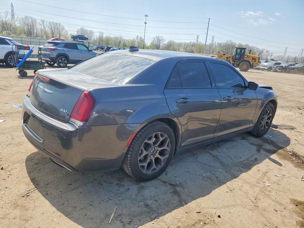 2018 Chrysler 300 S - Фото 3