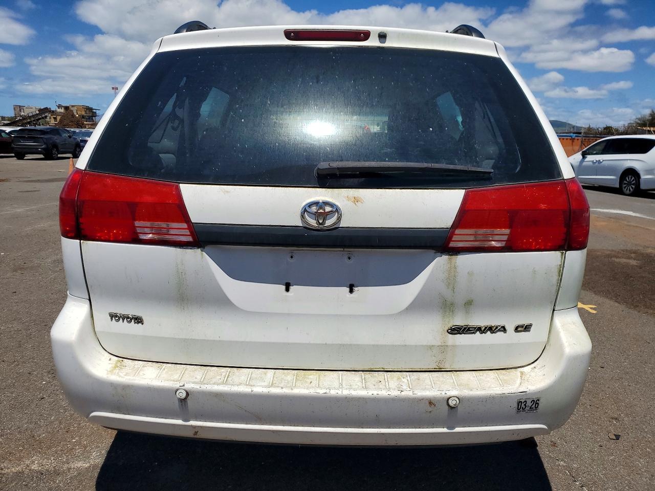 2004 Toyota Sienna Ce 7 Passenger - Image 6
