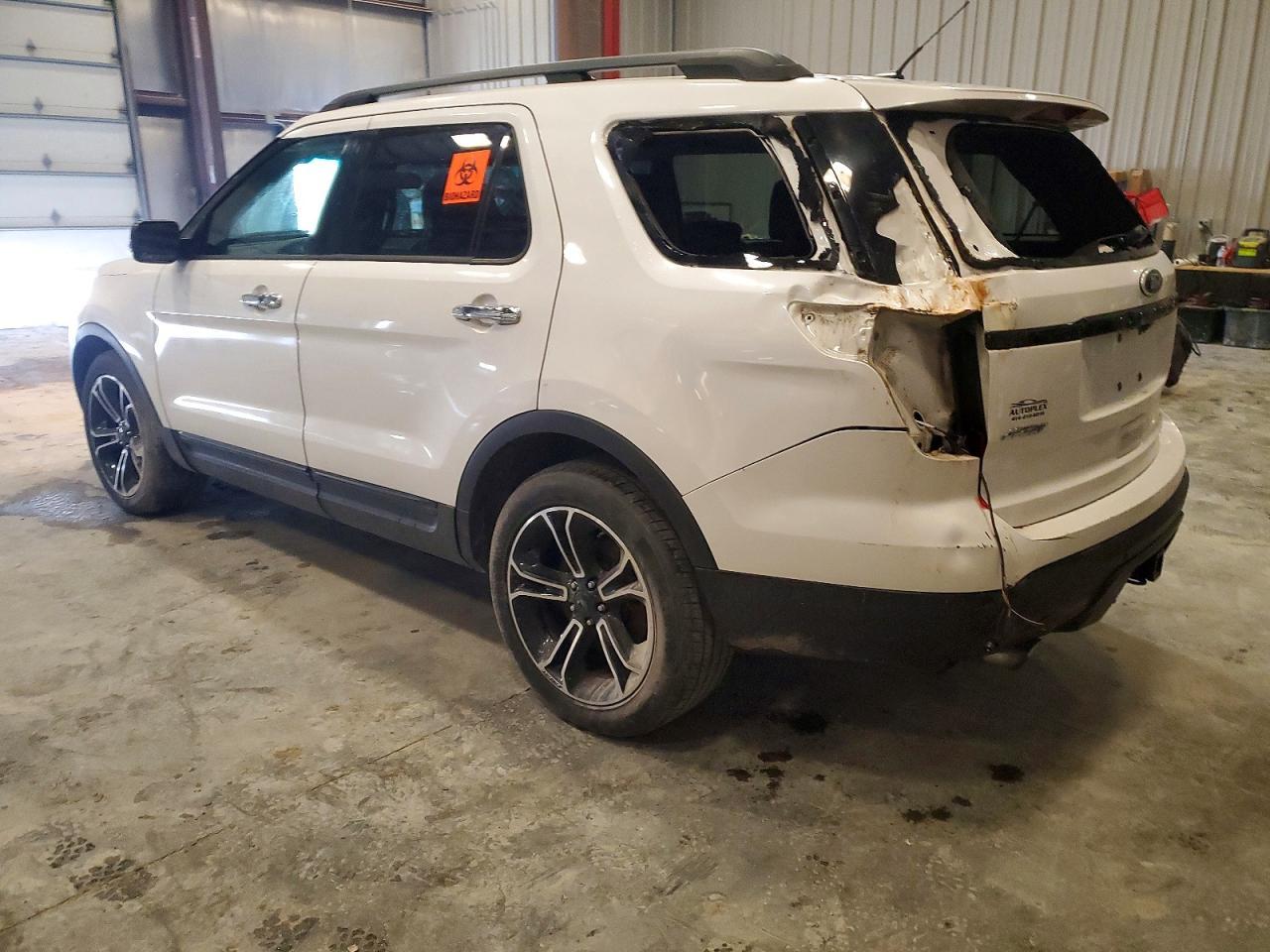 2014 Ford Explorer Sport - Image 3