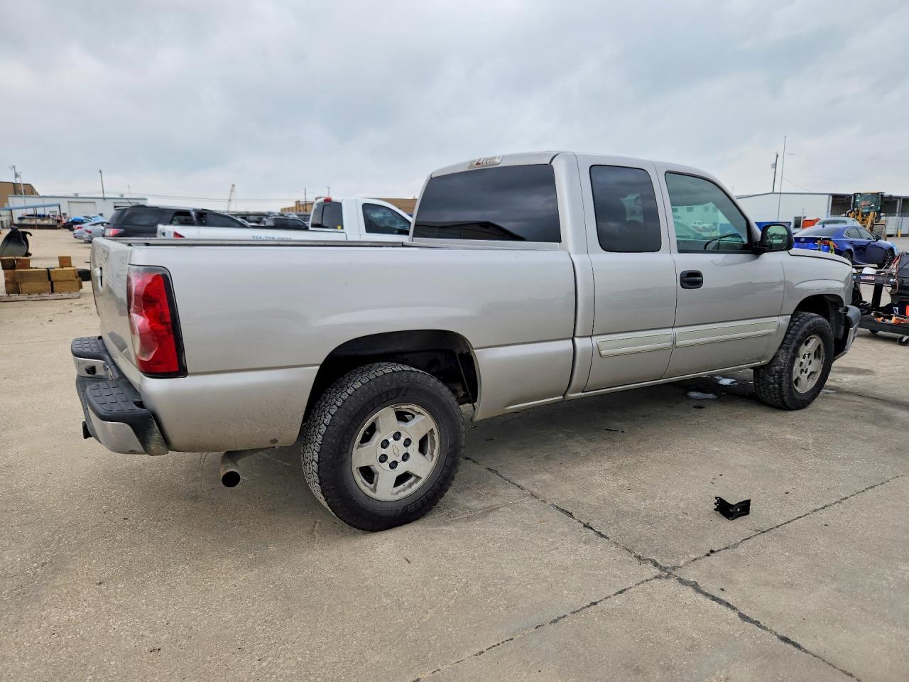 2005 Chevrolet Silverado K1500 - Фото 3
