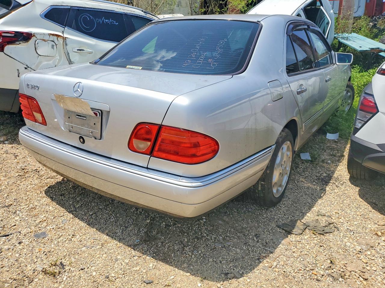 1996 Mercedes Benz E-Class E320 - Фото 3