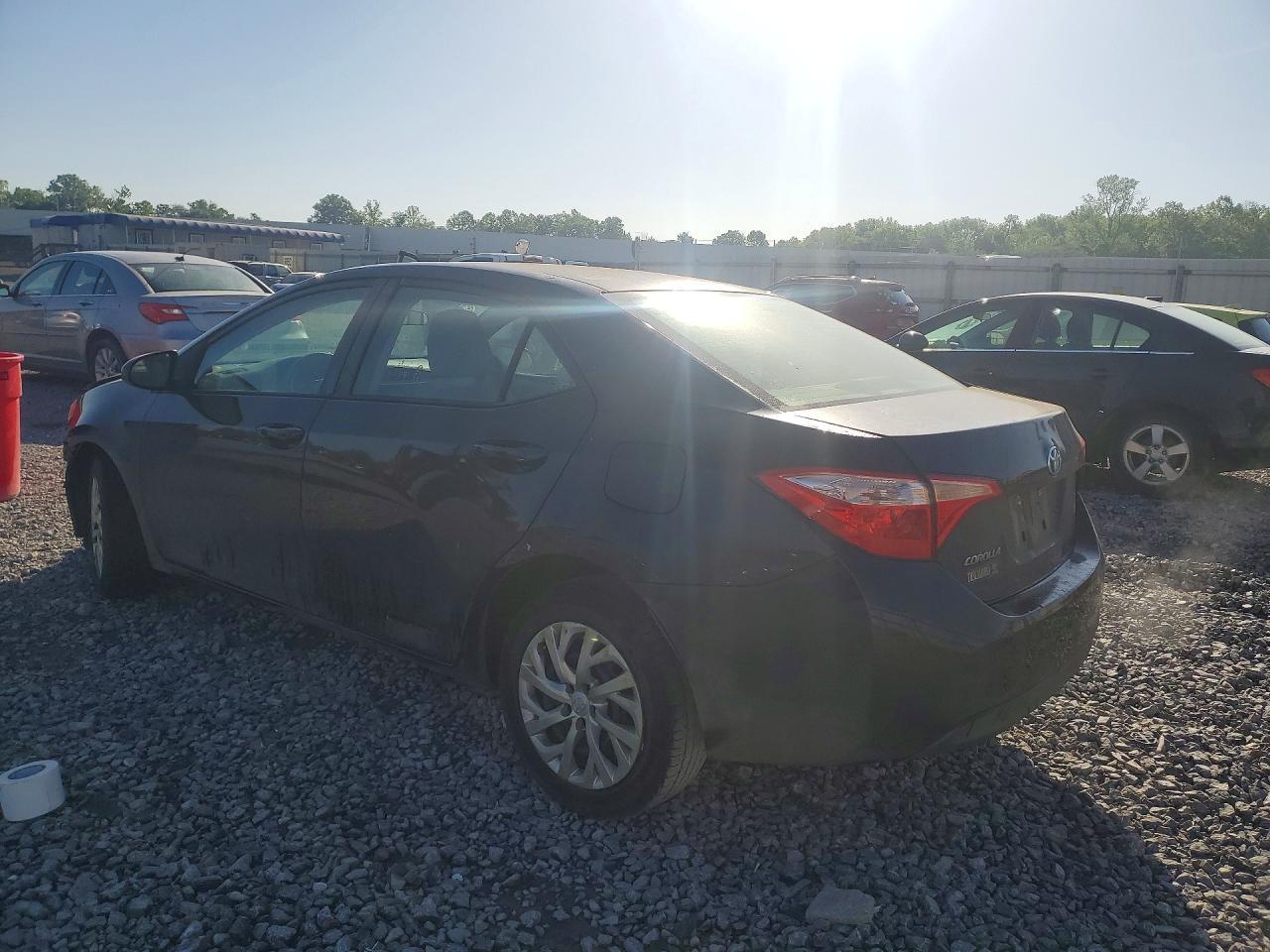 2018 Toyota Corolla Le - Image 2