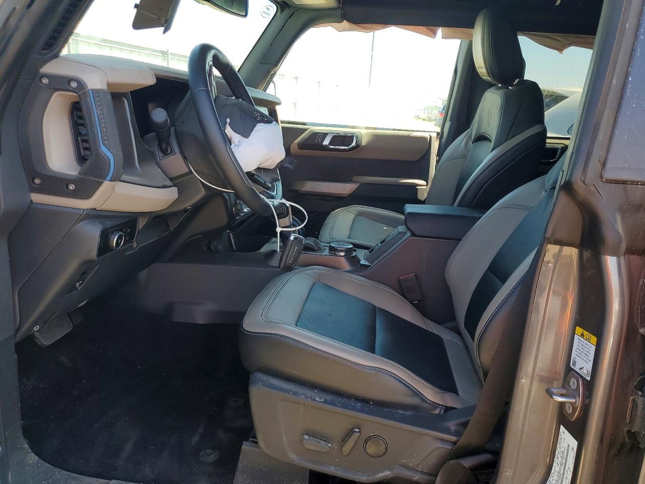 2023 Ford Bronco Base Wildtrak - Image 7