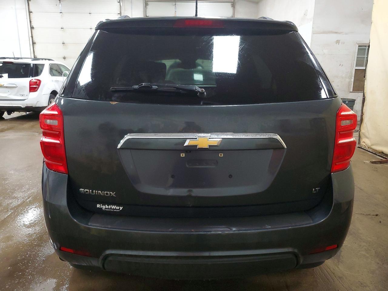 2017 Chevrolet Equinox Lt - Image 6