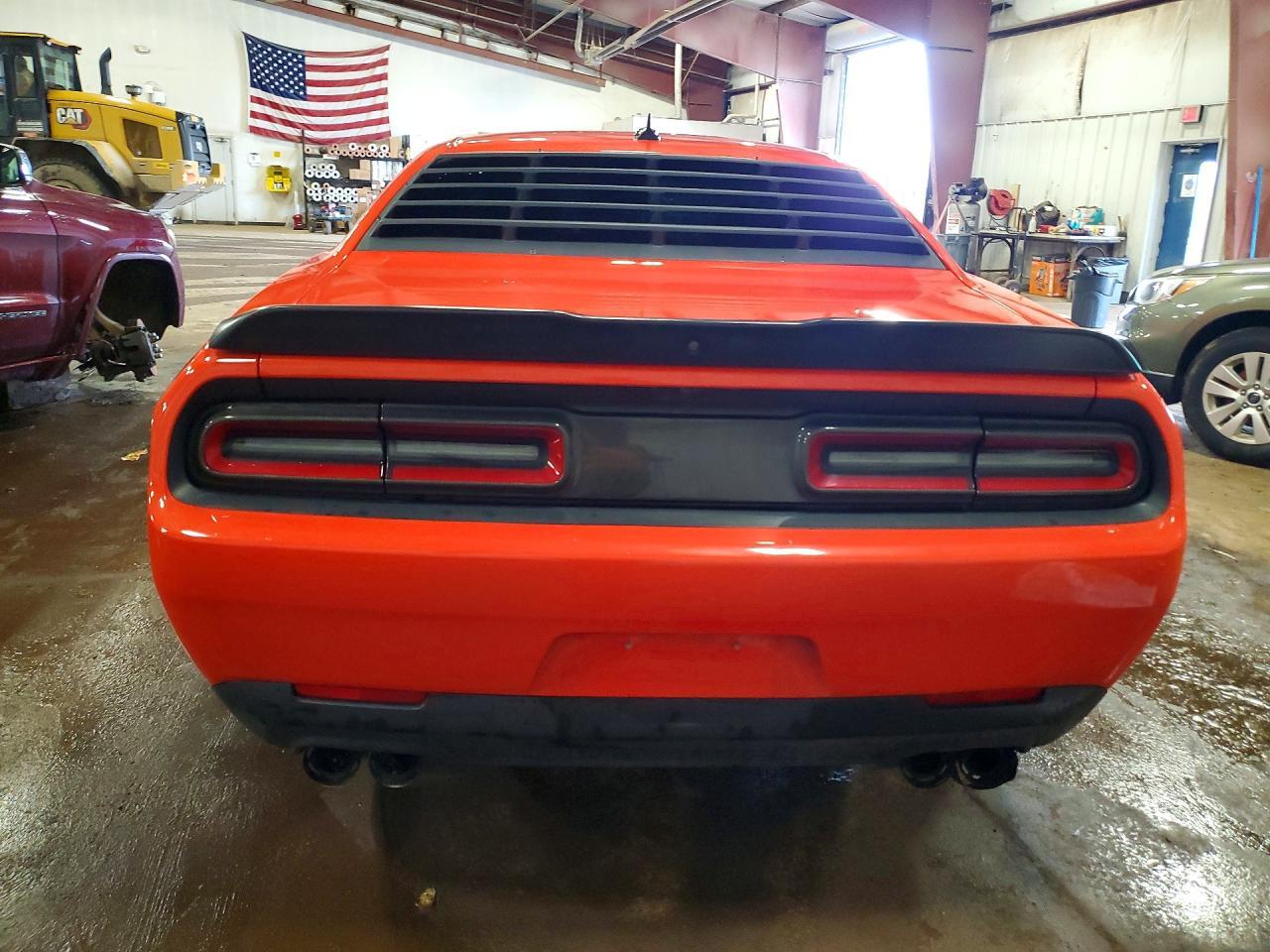 2019 Dodge Challenger R - Image 6