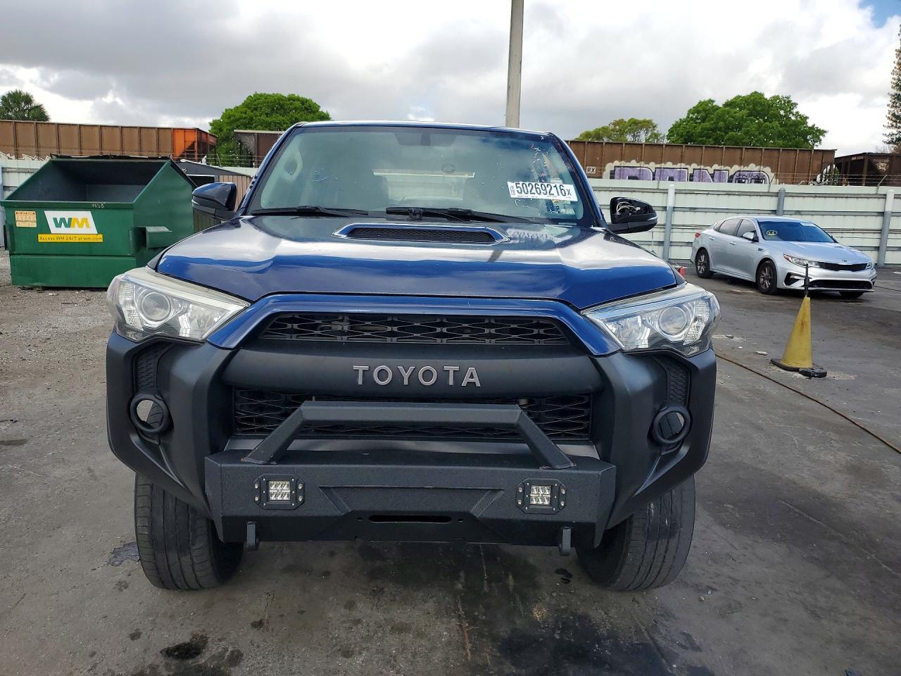 2018 Toyota 4Runner Trd Off-Road Premium - Image 5