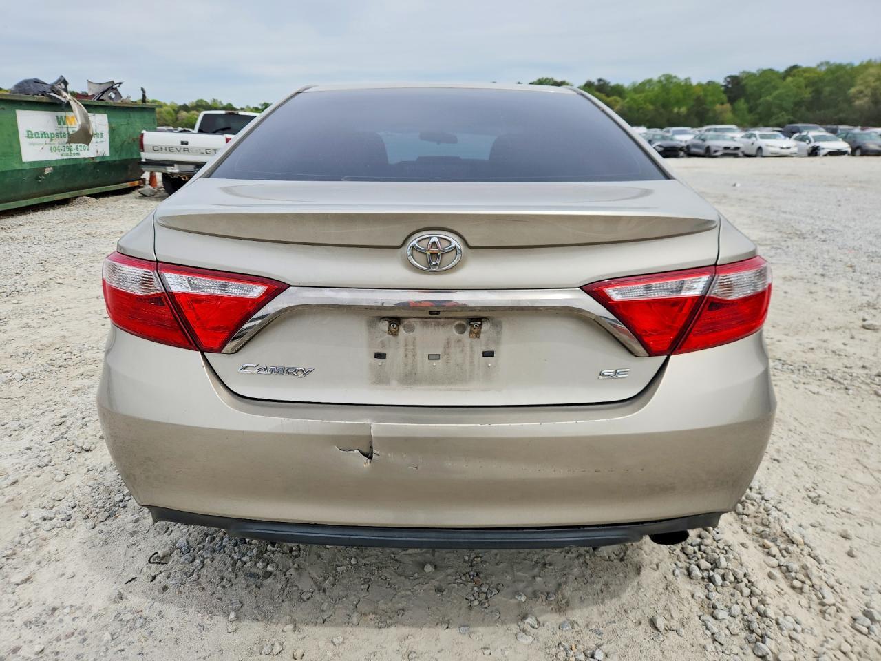 2017 Toyota Camry Se - Фото 6