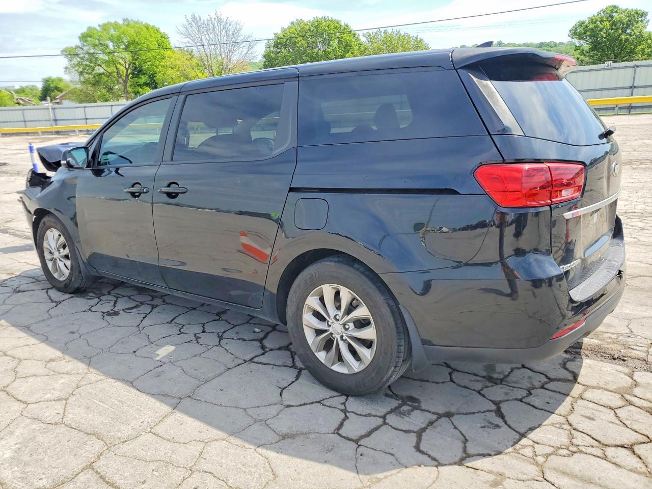 2019 Kia Sedona Lx - Фото 2