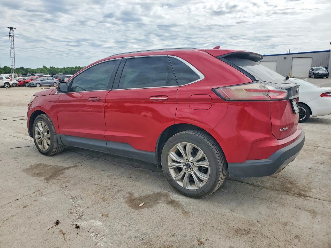 2020 Ford Edge Titanium - Фото 2