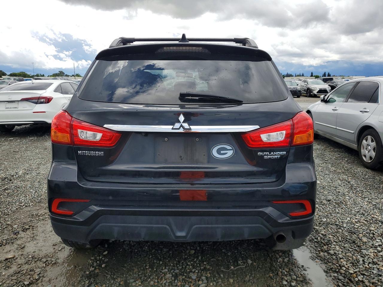 2019 Mitsubishi Outlander Sport Es - Image 6