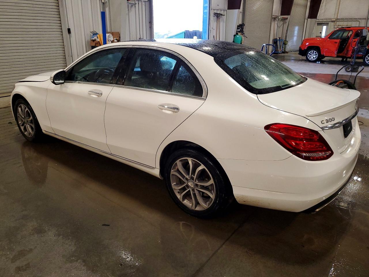 2015 Mercedes-Benz C 300 4Matic - Фото 2