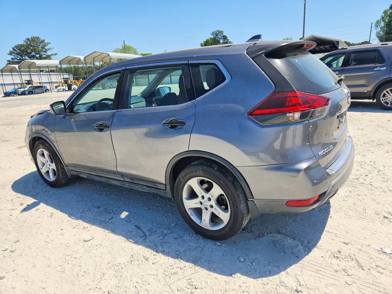 2018 Nissan Rogue S - Фото 2