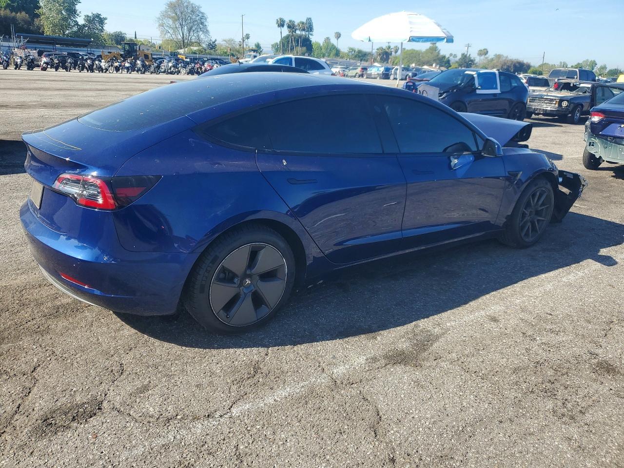 2021 Tesla Model 3 - Фото 3