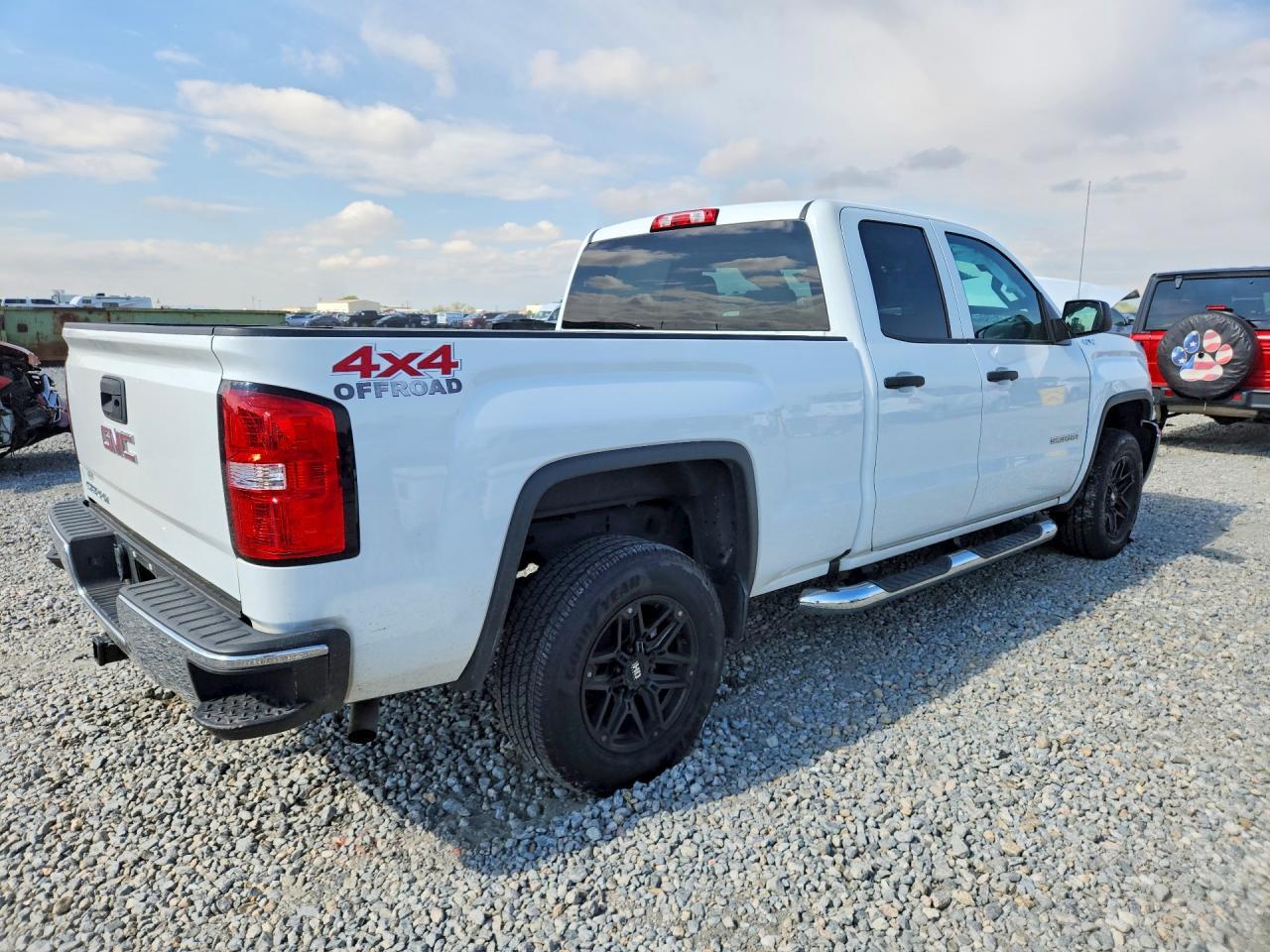 2017 GMC Sierra K1500 - Фото 3