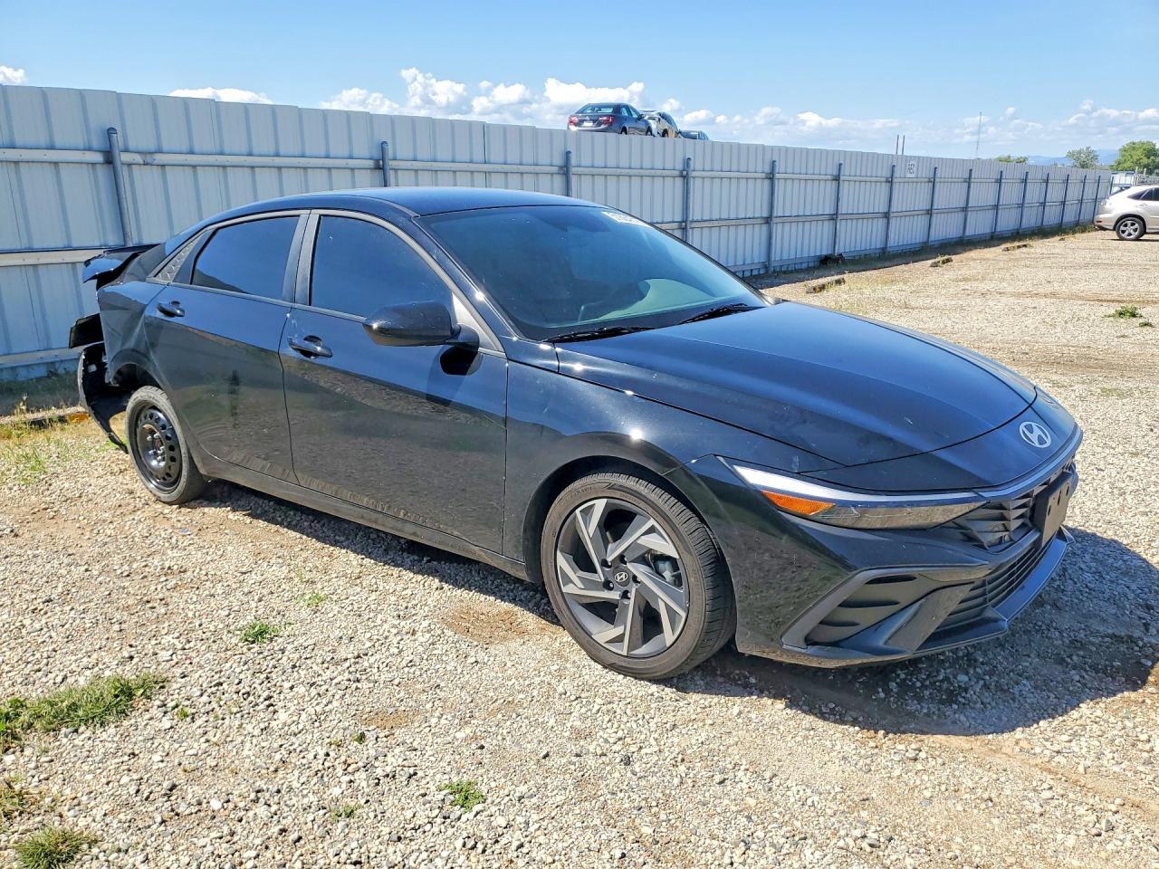 2025 Hyundai Elantra Hybrid Sel Sport - Image 4