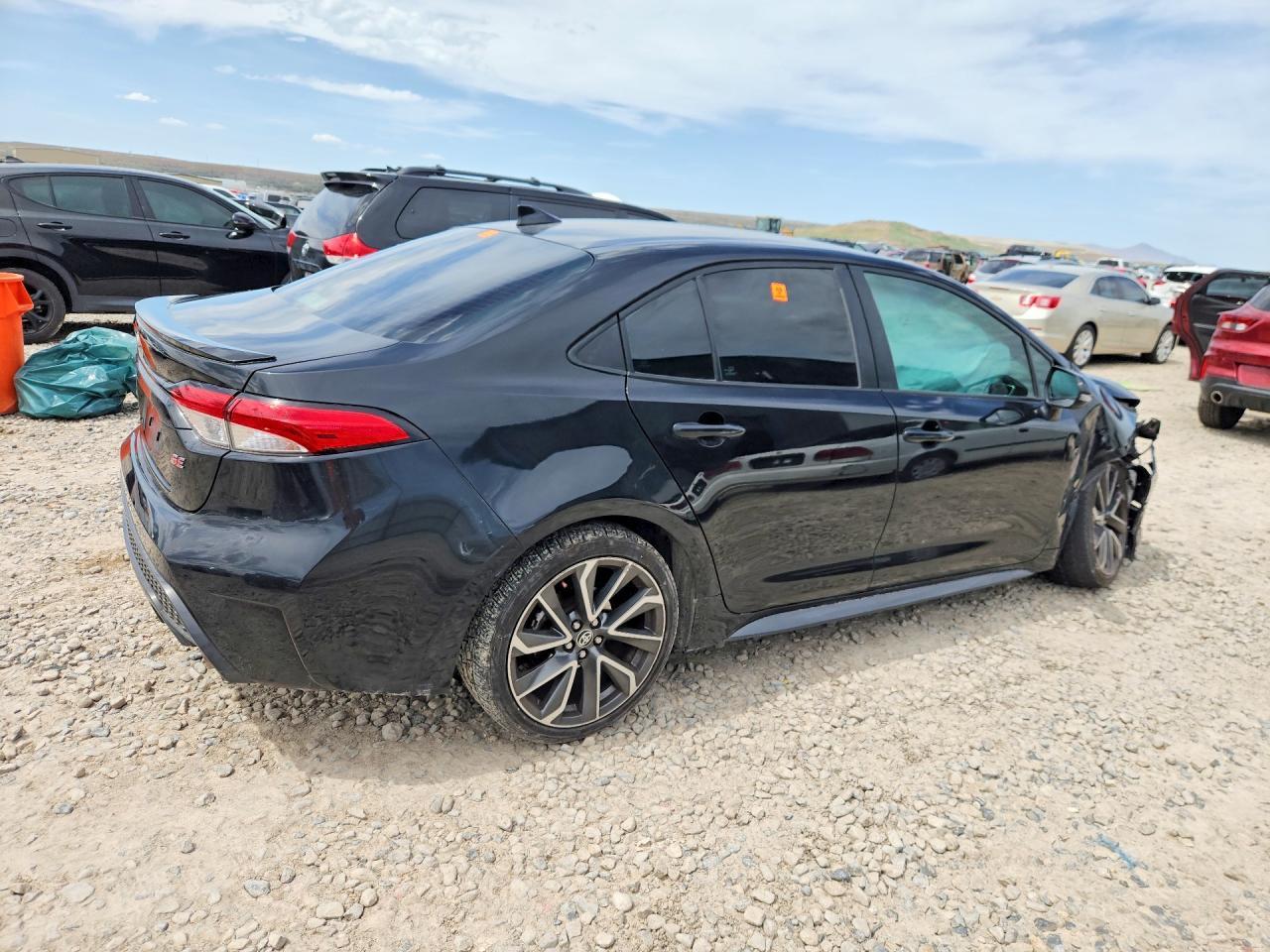 2021 Toyota Corolla Se - Фото 3