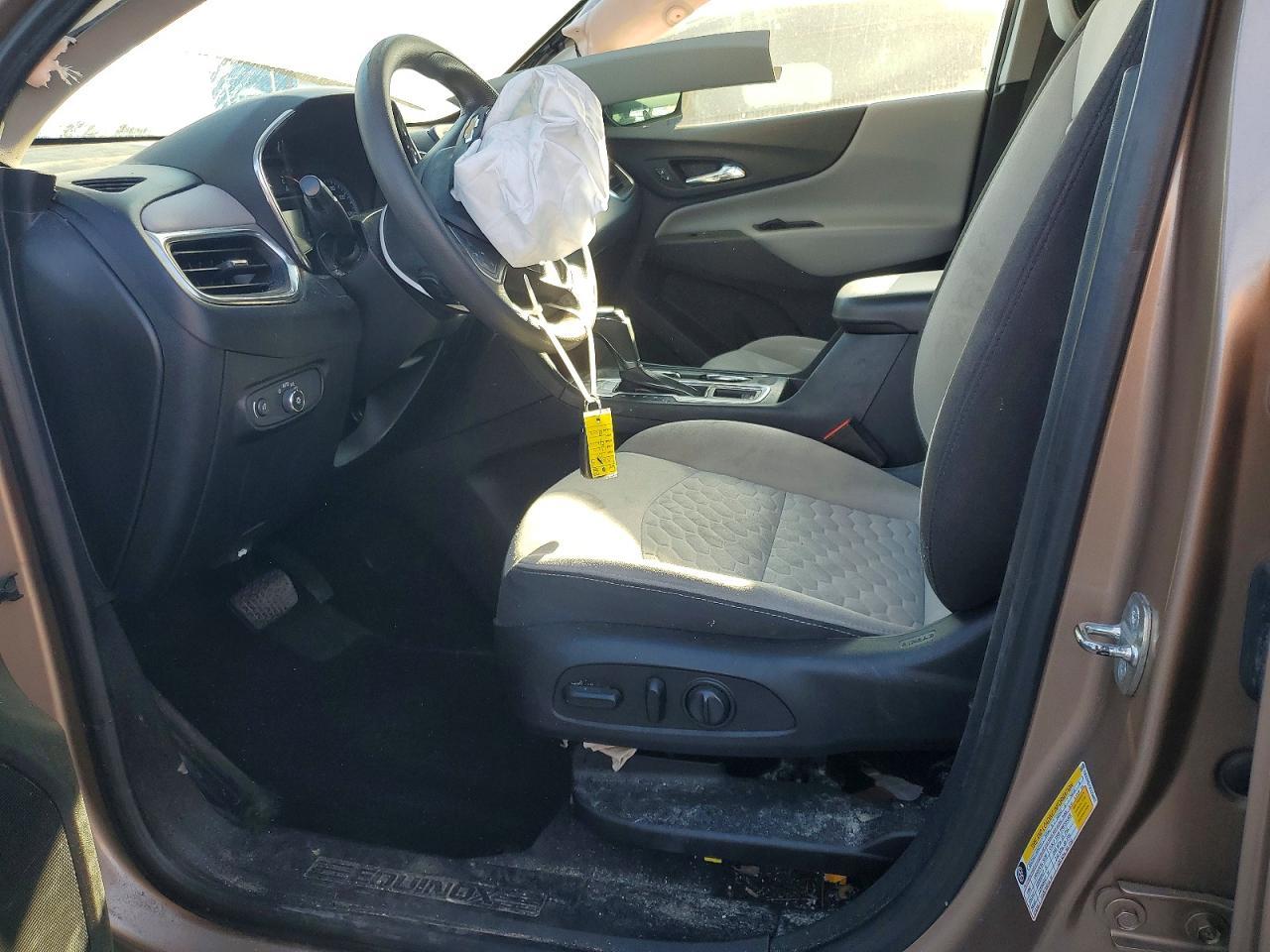 2019 Chevrolet Equinox Ls - Image 7