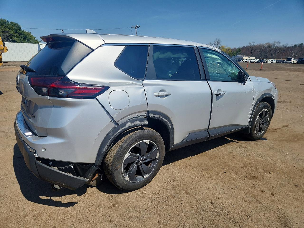 2025 Nissan Rogue Sv - Фото 3