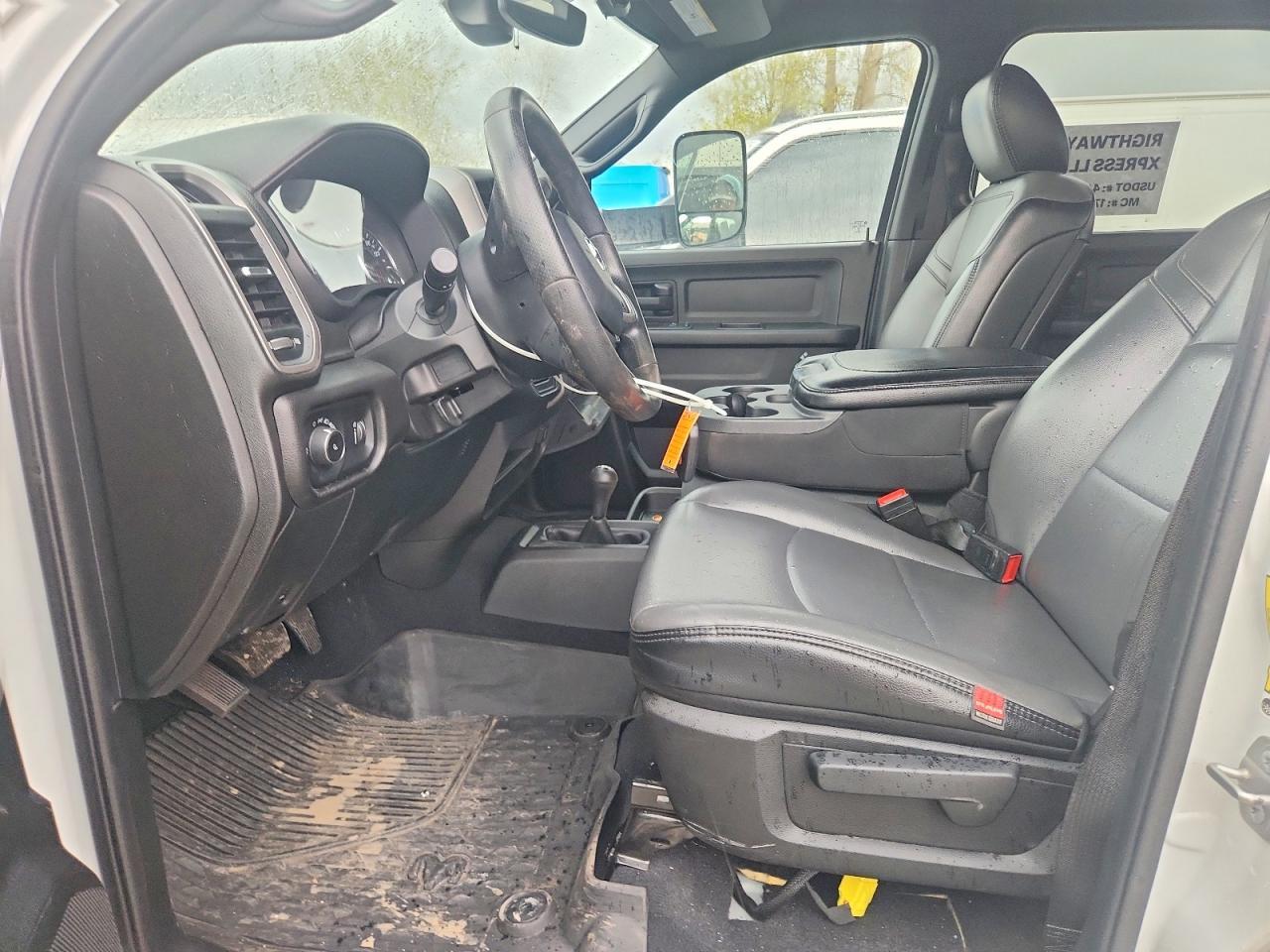 2022 Ram 3500 Tradesman - Фото 7