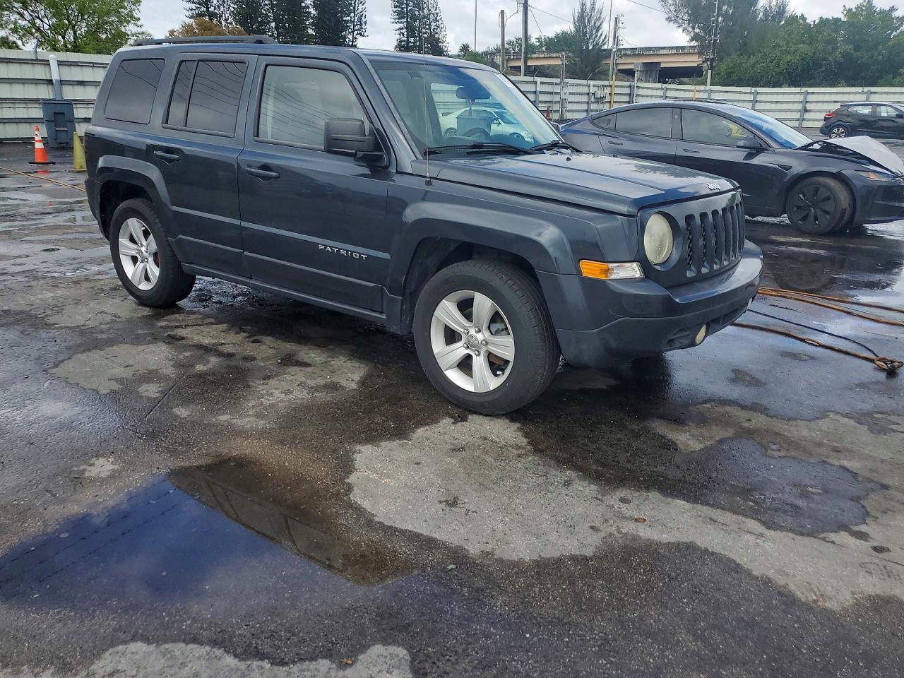 2014 Jeep Patriot Latitude - Фото 4