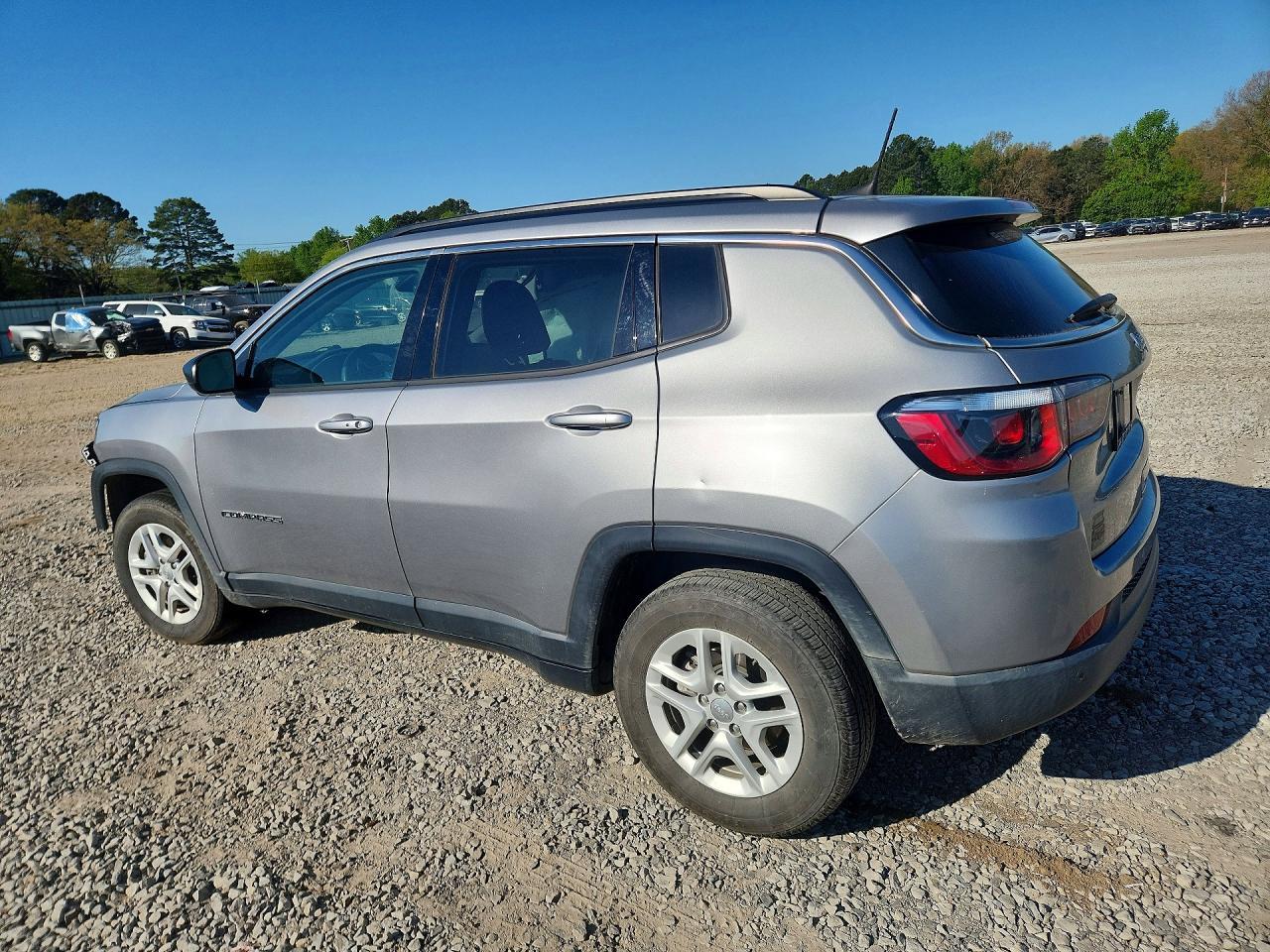 2019 Jeep Compass Sport - Фото 2