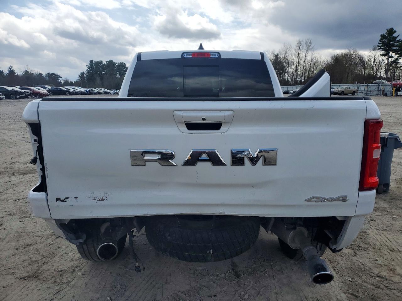 2025 Ram 1500 Laramie - Фото 6