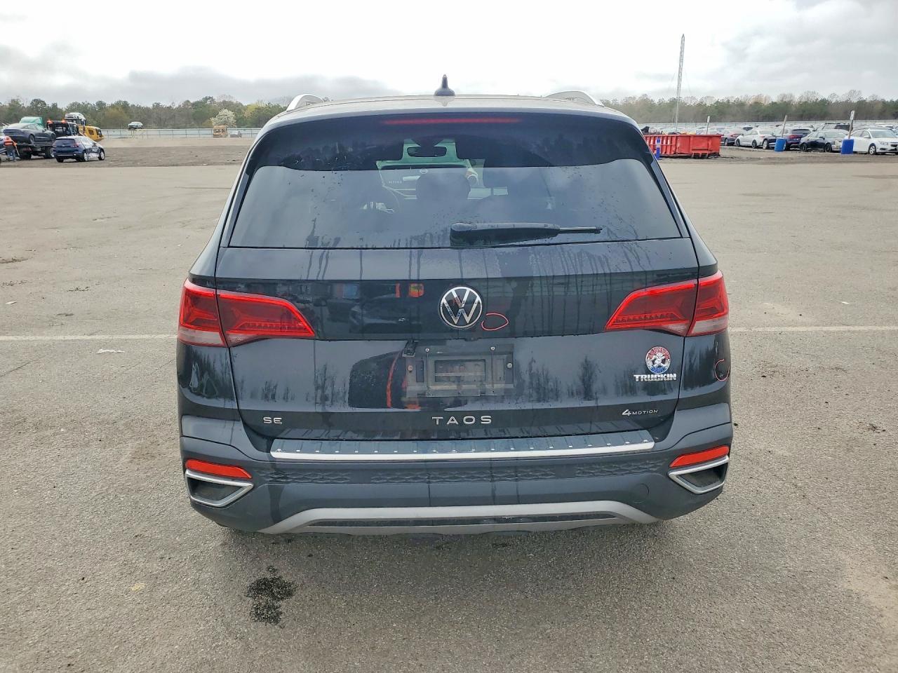 2023 Volkswagen Taos Se - Фото 6