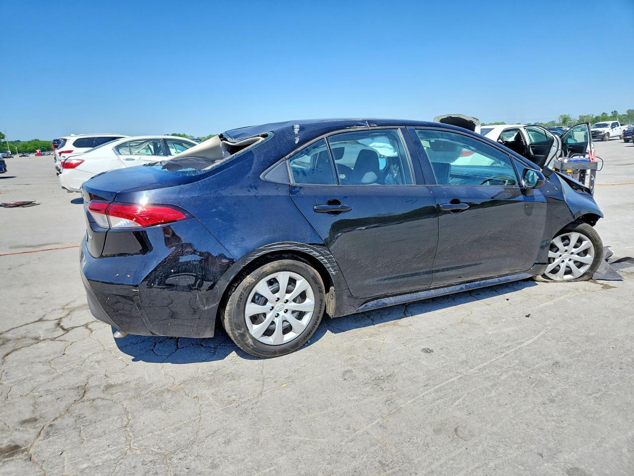 2024 Toyota Corolla Le - Фото 3
