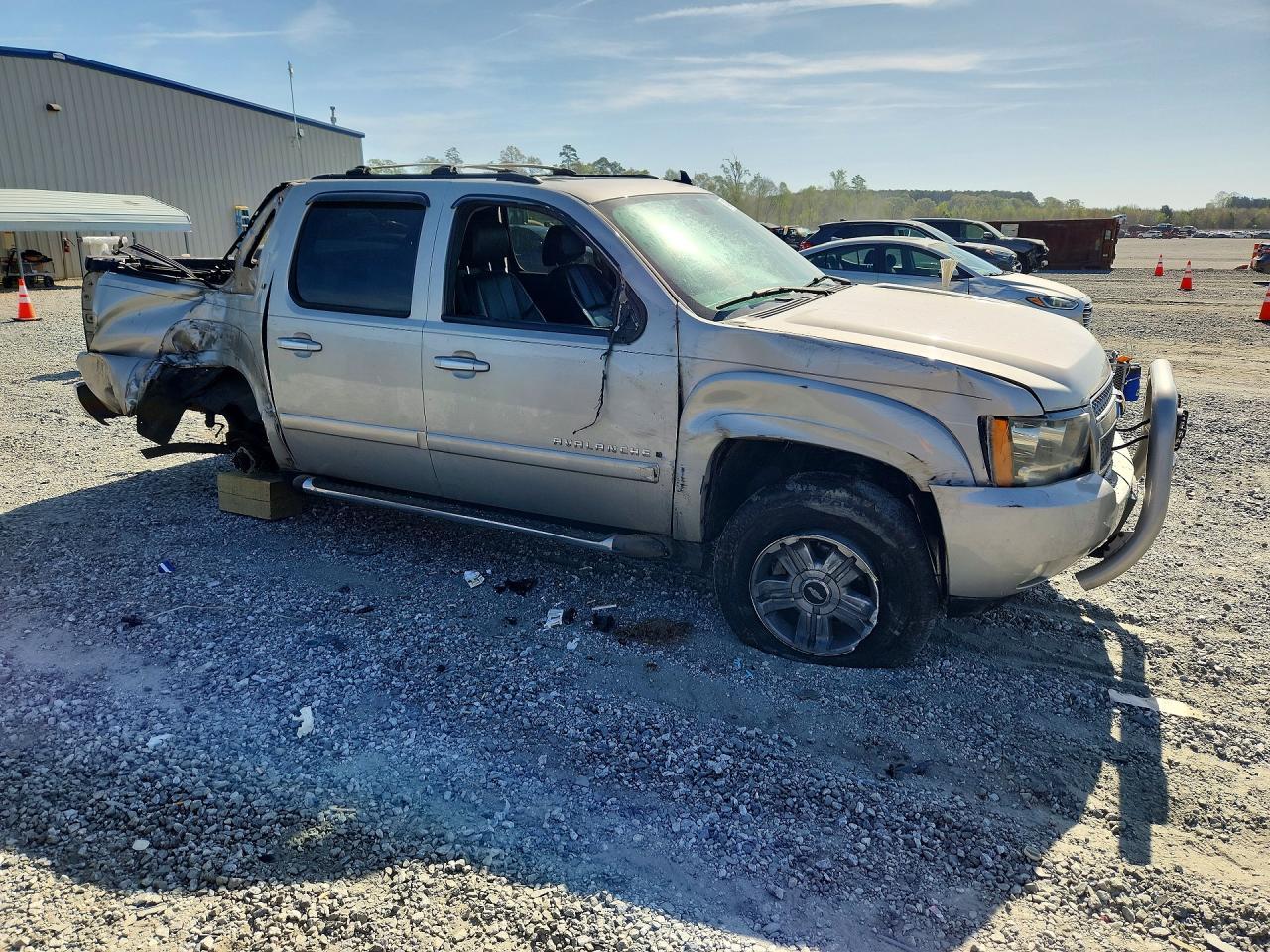 2007 Chevrolet Avalanche K1500 - Image 4