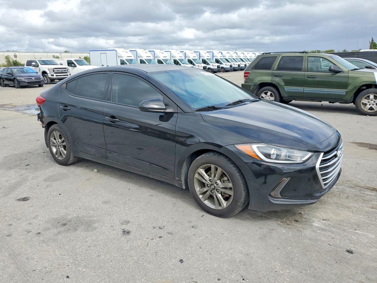 2018 Hyundai Elantra Value Edition - Фото 4