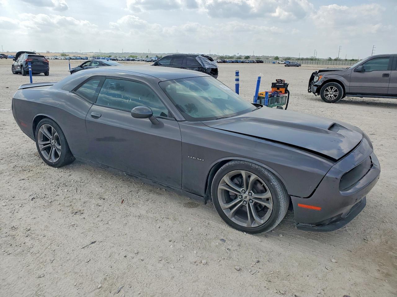 2020 Dodge Challenger R - Фото 4