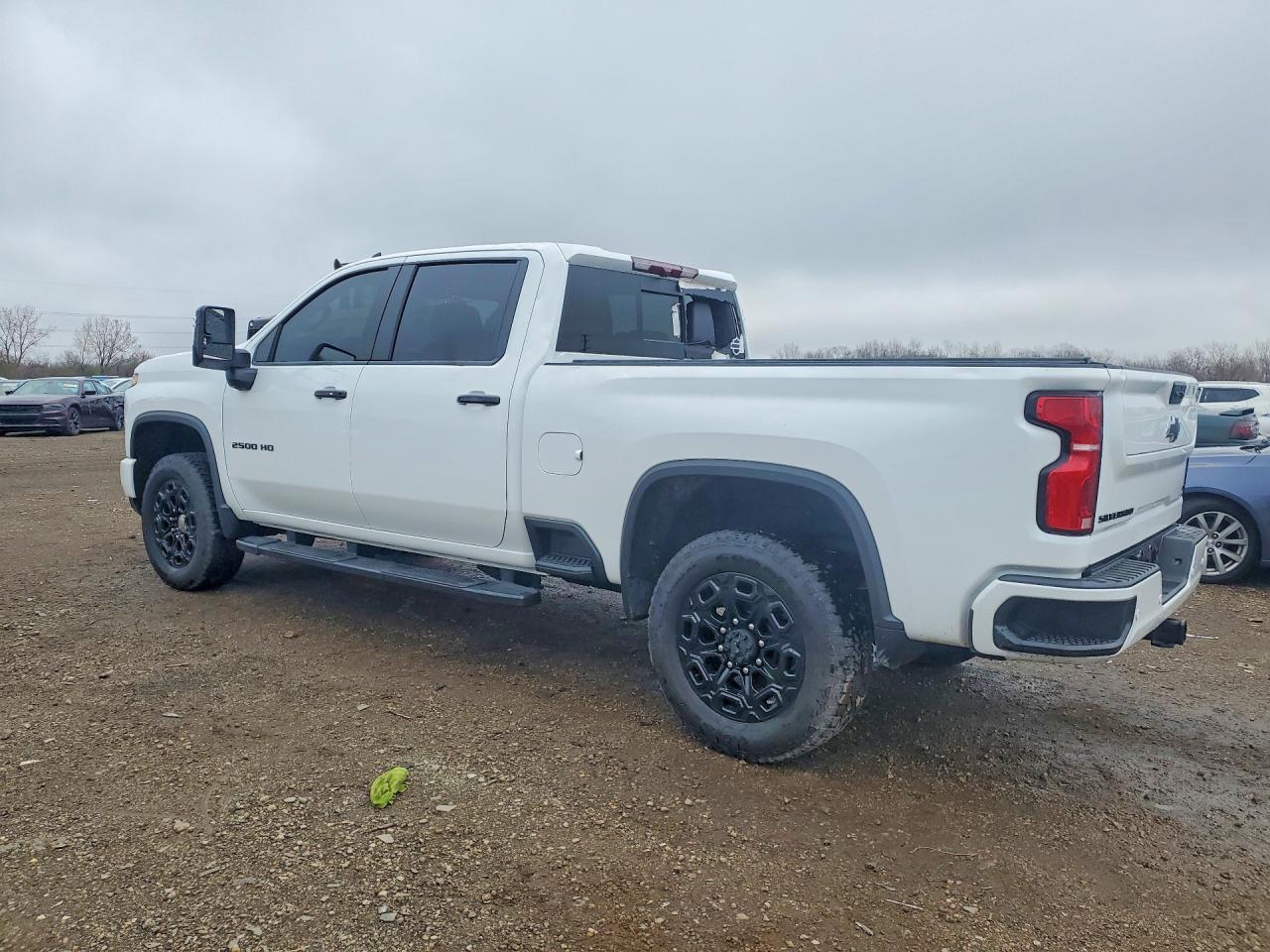 2024 Chevrolet Silverado K2500 Heavy Duty Lt - Image 2