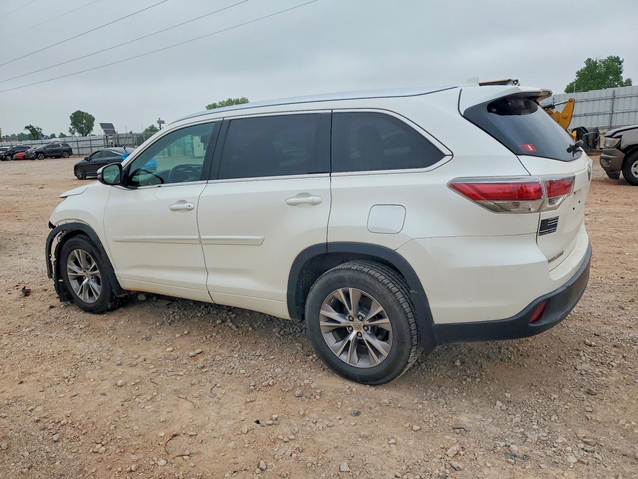 2014 Toyota Highlander Xle - Фото 2