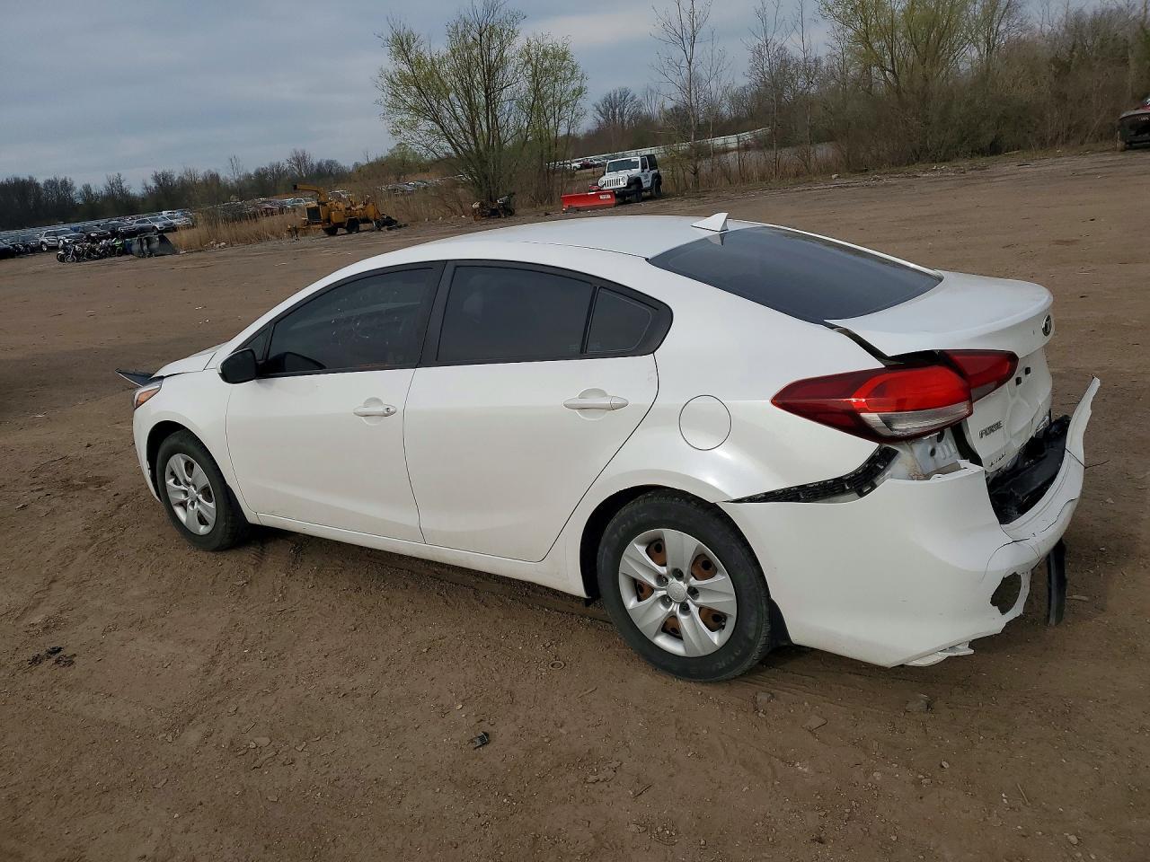 2017 Kia Forte Lx - Фото 2