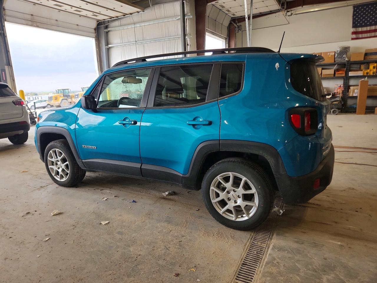 2022 Jeep Renegade Latitude - Фото 2