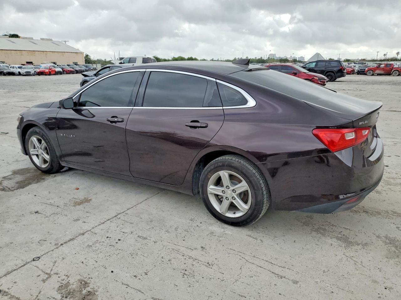 2020 Chevrolet Malibu Ls - Фото 2