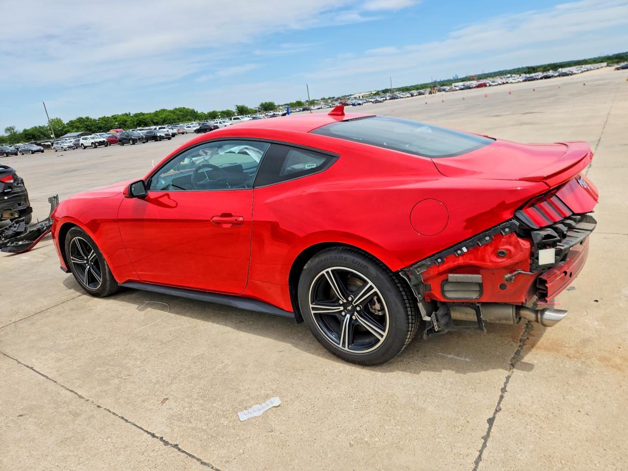 2024 Ford Mustang - Фото 2