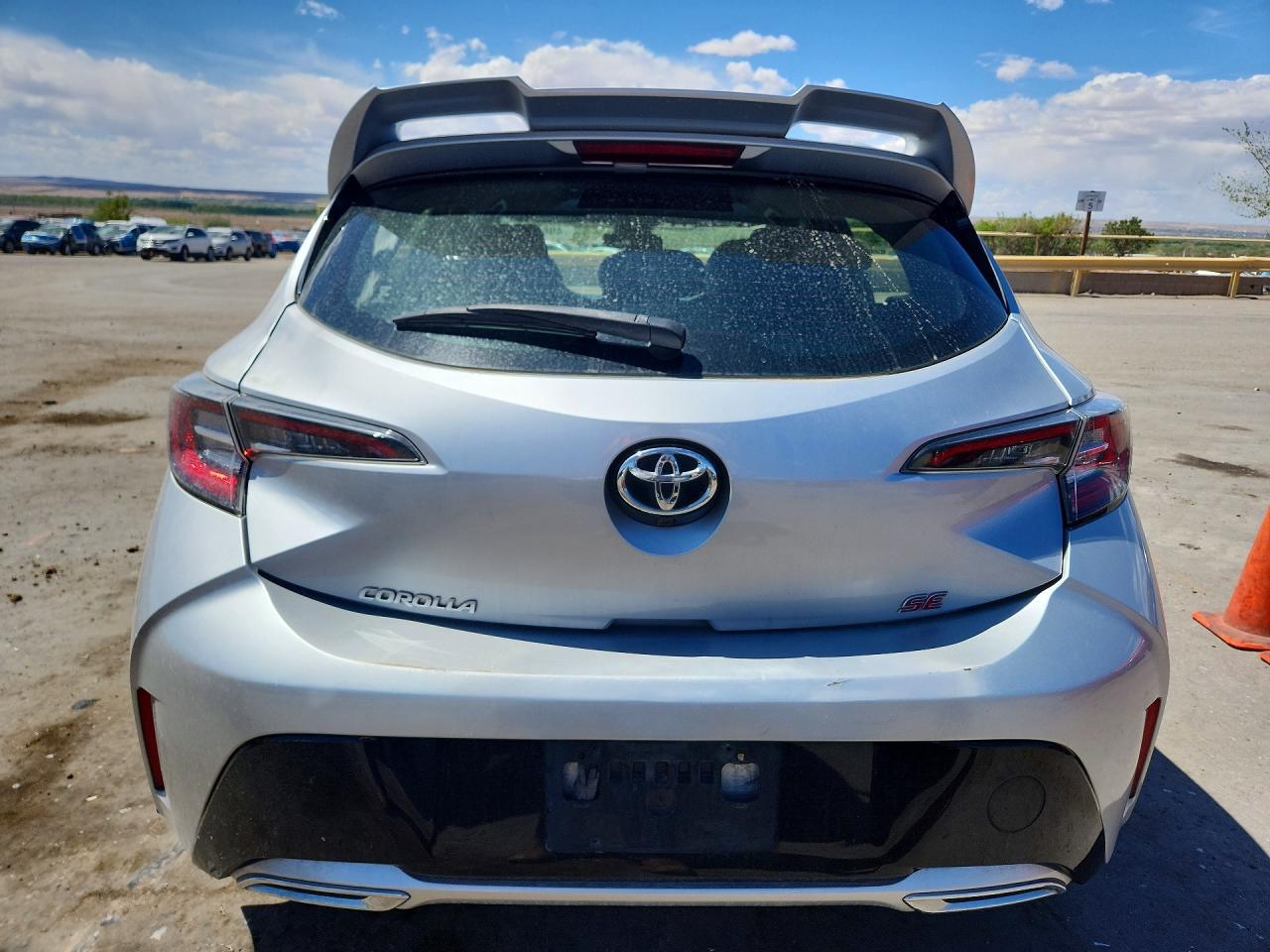 2020 Toyota Corolla Hatchback Se - Фото 6